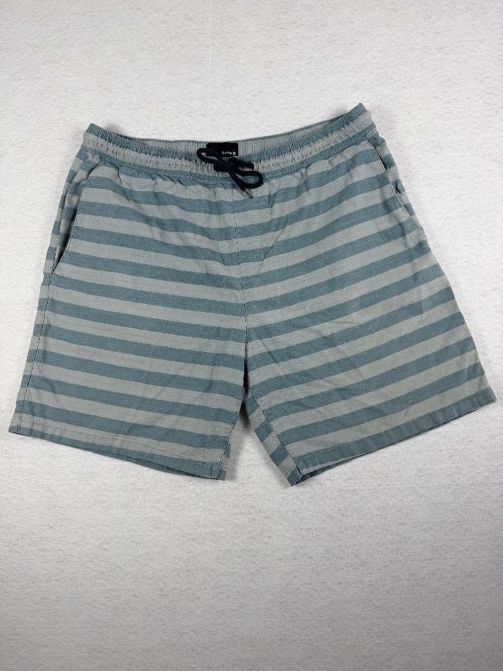 Men’s Hurley Blue Striped Shorts Sz XL